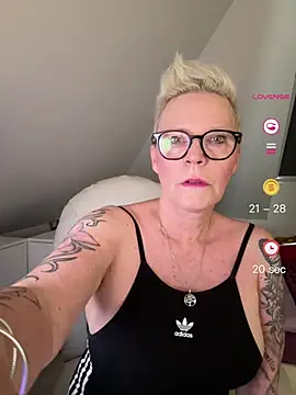 German Milf online show from May 2026 09:29:01 AM