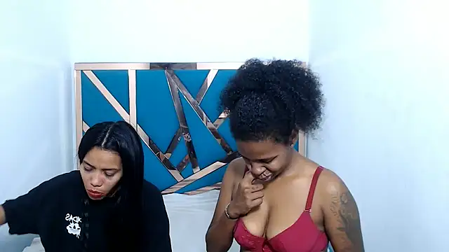 lizeth keilyn online show from October 2025 03:11:01 PM