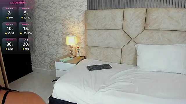 Snapshot of Cris__sweet chatting on November 2025 11:46:02 AM Cris sweet online show from November 2025 11:46:02 AM