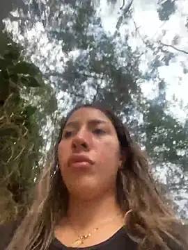 daniela henao online show from May 2026 10:15:01 PM