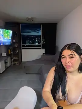 daniela henao online show from June 2026 11:42:01 PM