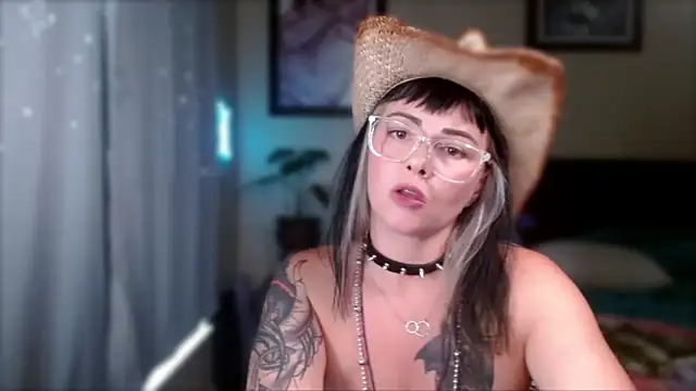 MarlaFknSinger online show from May 2026 11:15:02 PM