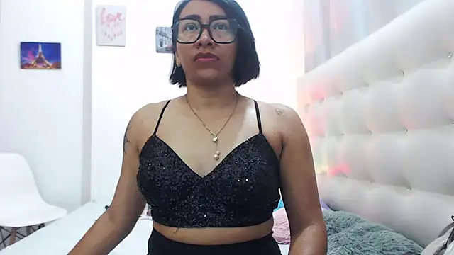 Snapshot of hornywife_ chatting on September 2025 07:29:02 PM hornywife online show from September 2025 07:29:02 PM