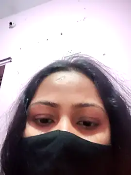 Shristiprakash0 online show from March 2026 05:50:01 PM