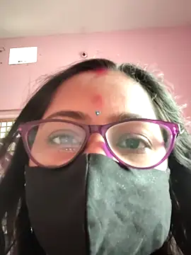 Shristiprakash0 online show from May 2026 05:14:02 AM