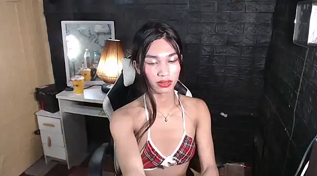 Snapshot of ToKeNa chatting on March 2025 01:32:02 AM ToKeNa online show from March 2025 01:32:02 AM