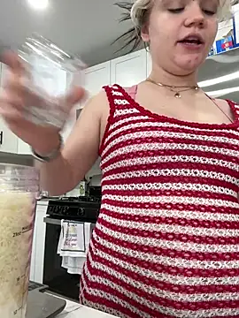 Cutiepiespanks online show from May 2026 09:46:01 PM