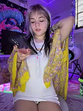 Cutiepiespanks online show from November 2025 09:59:02 PM