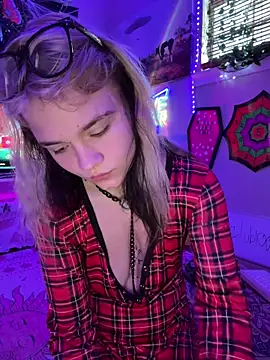 Snapshot of Cutiepiespanks chatting on October 2025 02:14:02 PM Cutiepiespanks online show from October 2025 02:14:02 PM