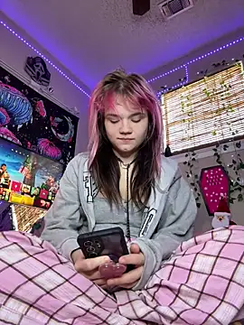 Cutiepiespanks online show from December 2025 07:06:01 PM