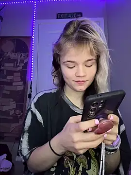 Cutiepiespanks online show from December 2025 10:37:01 PM