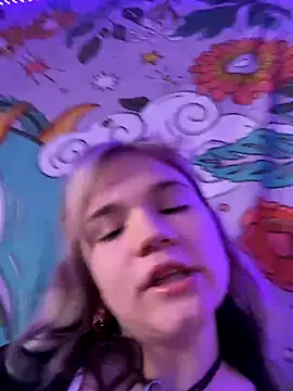 Snapshot of Cutiepiespanks chatting on October 2025 05:24:01 PM Cutiepiespanks online show from October 2025 05:24:01 PM