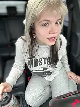 Cutiepiespanks online show from March 2026 04:40:01 PM