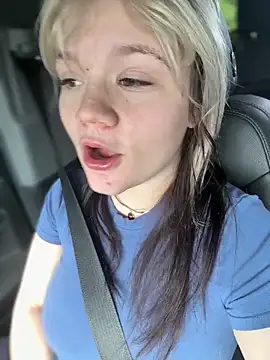 Cutiepiespanks online show from May 2026 08:25:01 PM