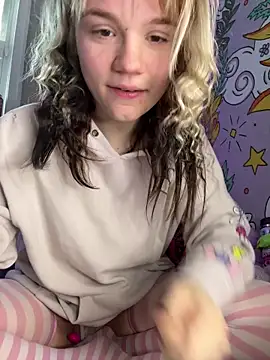 Cutiepiespanks online show from February 2026 09:25:01 PM