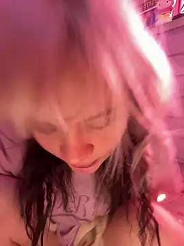 Cutiepiespanks online show from April 2026 07:15:02 PM