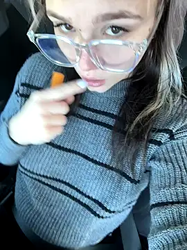 Cutiepiespanks online show from November 2025 06:19:02 PM