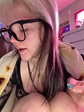 Cutiepiespanks online show from March 2026 06:12:02 PM