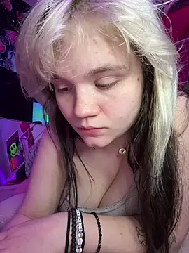 Cutiepiespanks online show from May 2026 07:12:01 AM