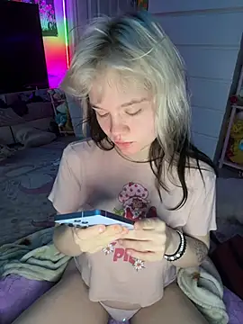 Cutiepiespanks online show from April 2026 12:35:02 AM