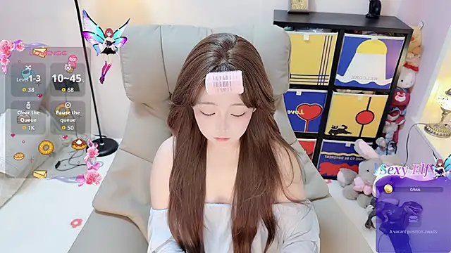 TUTU-CN online show from February 2026 11:38:02 AM