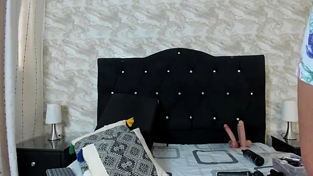 Keira Lennox online show from October 2025 11:31:02 AM