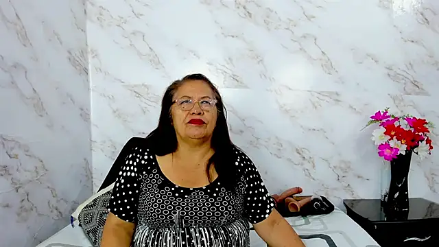 Keira Lennox online show from November 2025 12:09:01 PM