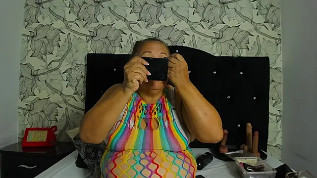 Keira Lennox online show from December 2025 11:42:02 AM