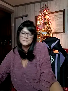 Snapshot of cowgirlc chatting on December 2024 03:20:02 AM cowgirlc online show from December 2024 03:20:02 AM