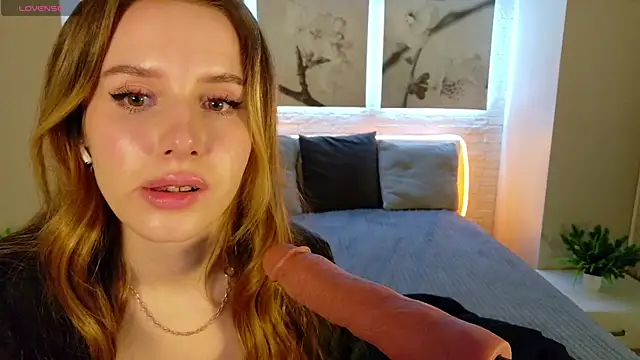 Betty June online show from April 2026 08:48:02 PM