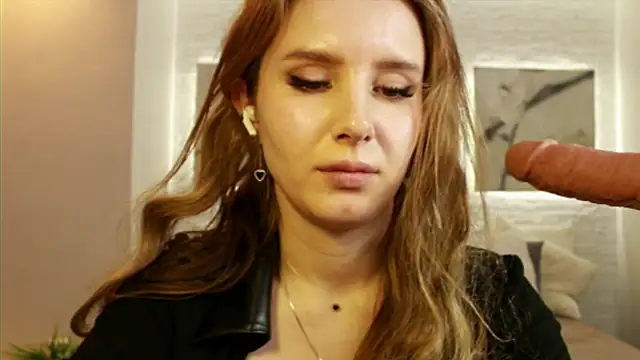 Betty June online show from March 2025 12:33:02 AM