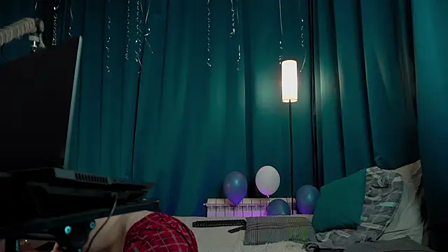 VIktorSecret online show from April 2026 04:28:02 AM