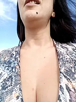 Snapshot of Cataleya80 chatting on November 2025 11:25:01 AM Cataleya80 online show from November 2025 11:25:01 AM