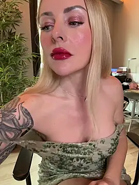 EmaSalis online show from January 2026 11:25:02 AM