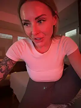 EmaSalis online show from June 2026 03:17:01 PM
