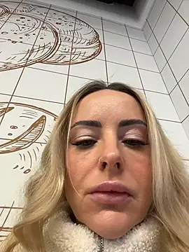 EmaSalis online show from February 2026 08:23:02 AM