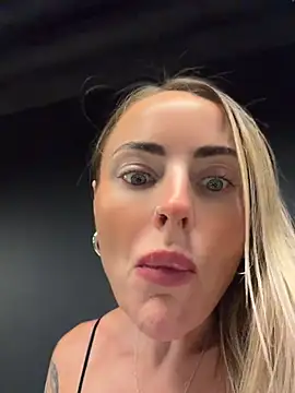 EmaSalis online show from July 2026 09:17:01 AM