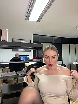 EmaSalis online show from February 2025 01:36:01 PM