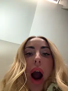 EmaSalis online show from March 2026 02:18:01 PM