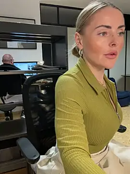 EmaSalis online show from February 2025 03:24:02 PM