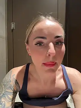 EmaSalis online show from March 2026 08:24:02 PM