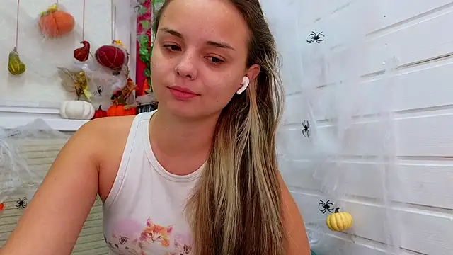 Misss Vikk online show from October 2025 06:55:01 AM