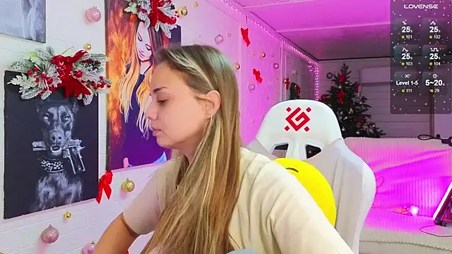 Misss Vikk online show from December 2025 02:03:02 AM