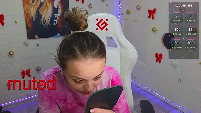 Misss Vikk online show from March 2026 05:19:01 PM