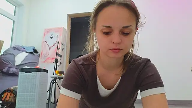 Misss Vikk online show from April 2026 09:48:01 AM