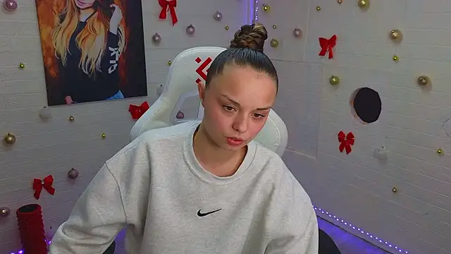 Misss Vikk online show from March 2026 04:56:01 PM