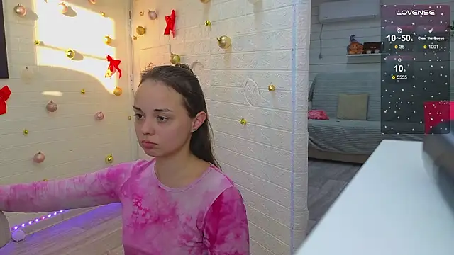 Misss Vikk online show from March 2026 03:11:02 PM