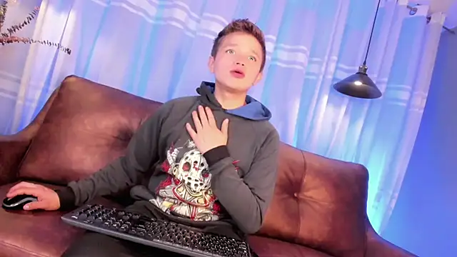 Snapshot of Tim_wolf chatting on October 2025 05:17:01 AM Tim wolf online show from October 2025 05:17:01 AM