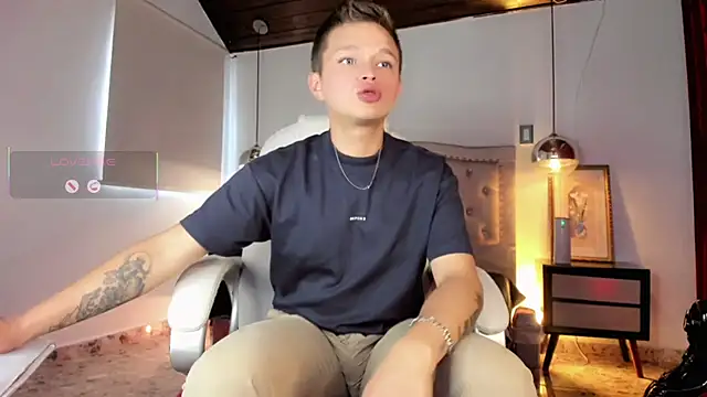 Snapshot of Tim_wolf chatting on November 2025 09:24:01 PM Tim wolf online show from November 2025 09:24:01 PM