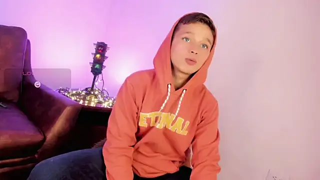 Snapshot of Tim_wolf chatting on December 2025 08:20:01 PM Tim wolf online show from December 2025 08:20:01 PM